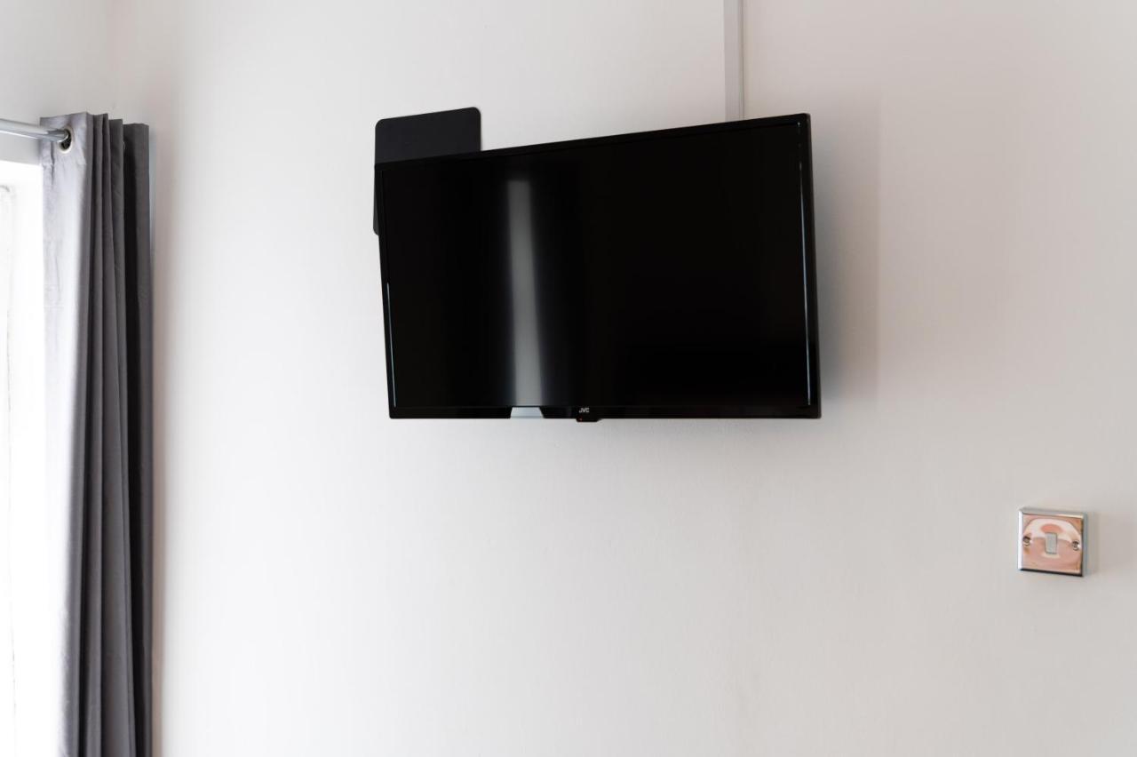 City Centre, Parking, Smart Tv'S In All Rooms Суонси Экстерьер фото
