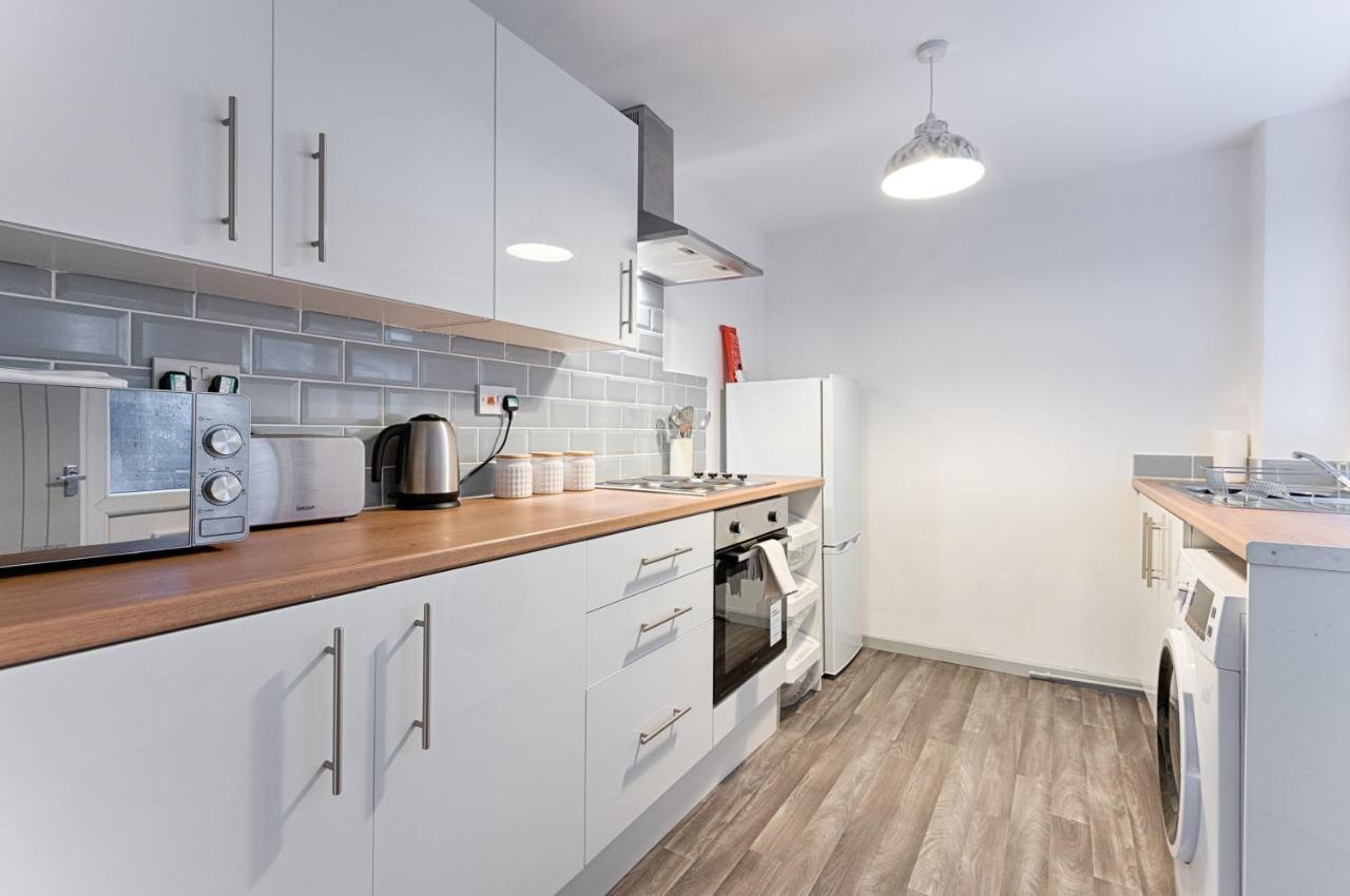 City Centre, Parking, Smart Tv'S In All Rooms Суонси Экстерьер фото